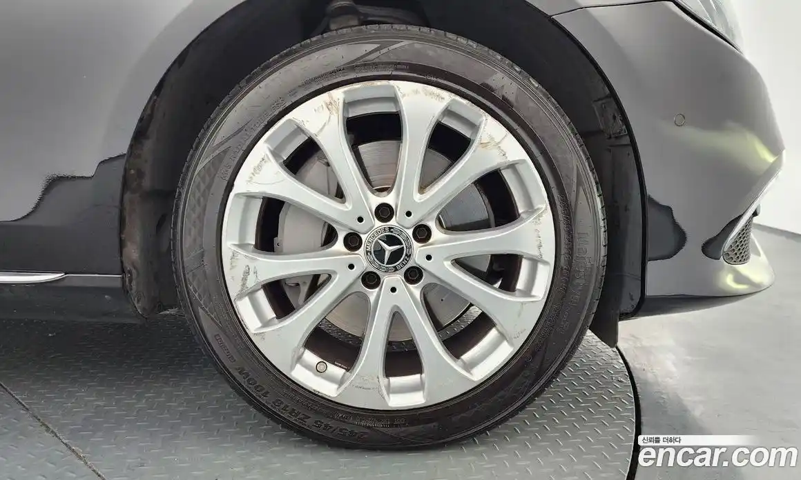 Mercedes-Benz E-Class 2018 2.0 Автомат в Москве № 229489, фото 3