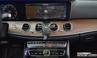 Mercedes-Benz E-Class 2018 2.0 Автомат в Москве № 229489, миниатюра 7