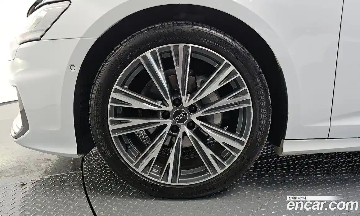 Audi A6 2023 2.0 Автомат в Москве № 229872, фото 5