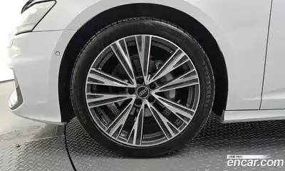 Audi A6 2023 2.0 Автомат в Москве № 229872, миниатюра 5