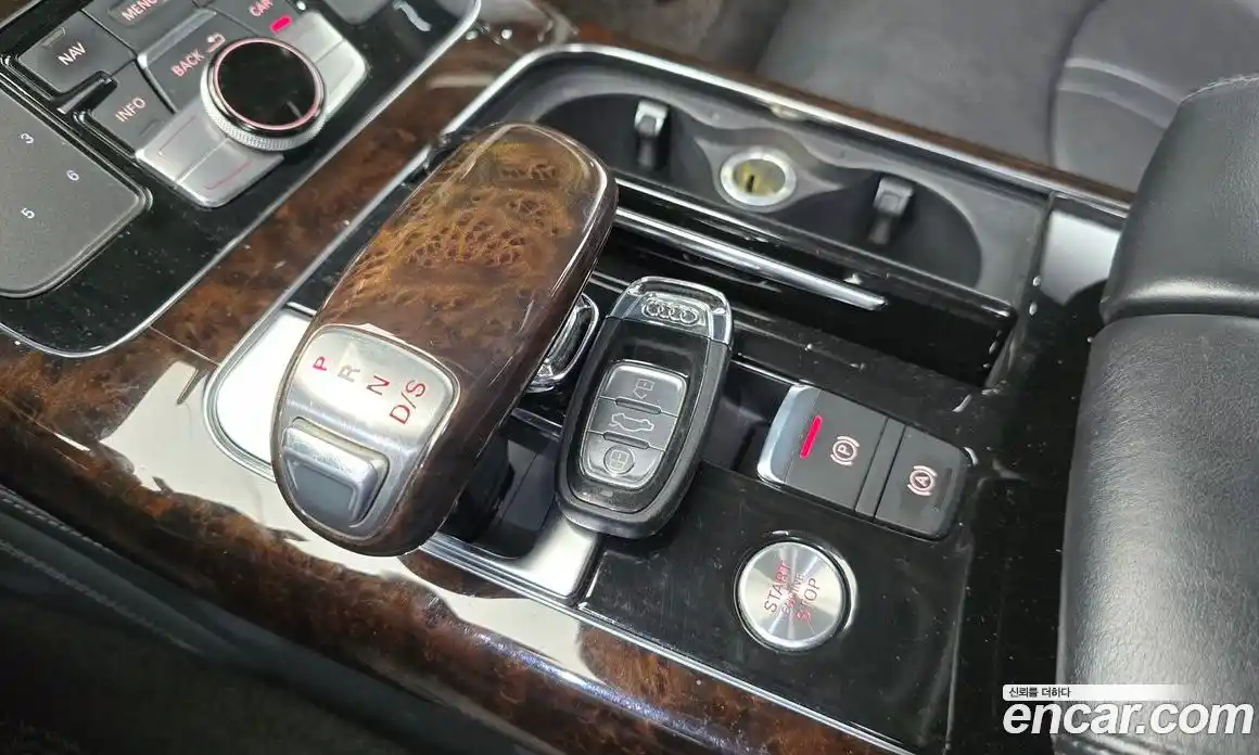 Audi A8 2013 4.1 Автомат в Москве № 230207, фото 14