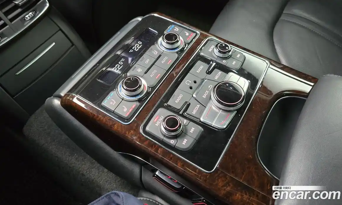 Audi A8 2013 4.1 Автомат в Москве № 230207, фото 17