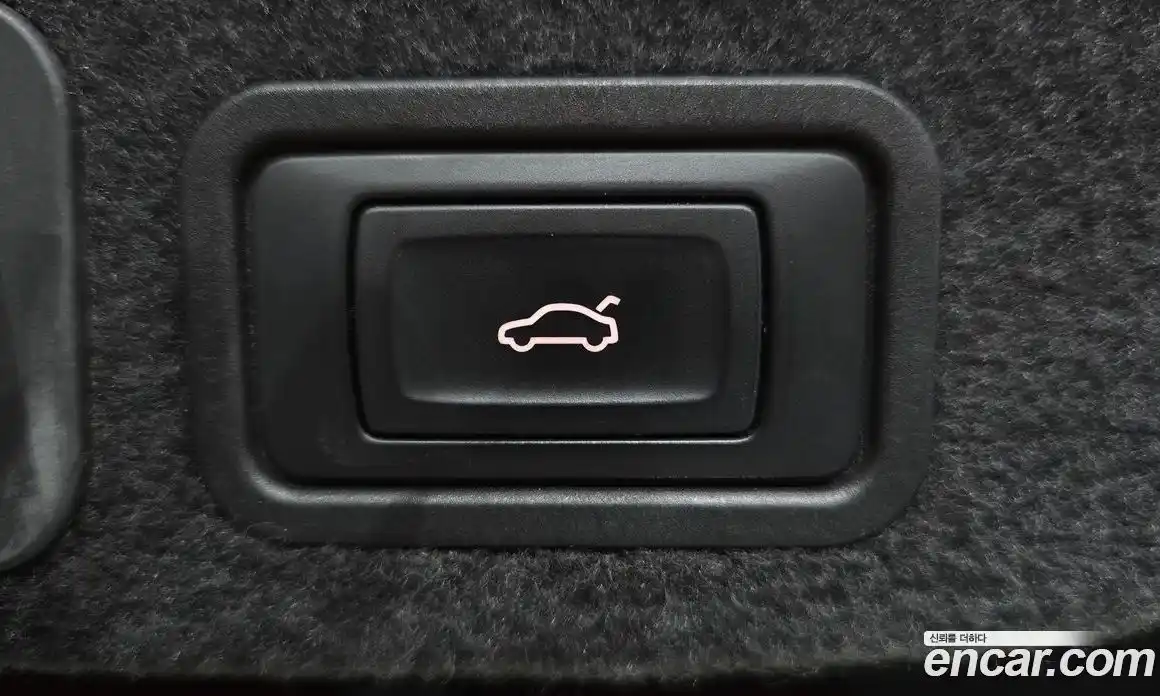 Audi A8 2013 4.1 Автомат в Москве № 230207, фото 6