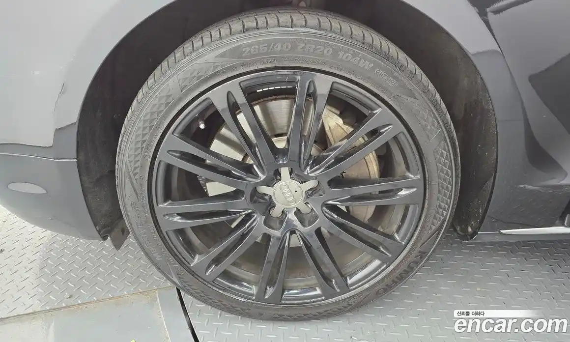 Audi A8 2013 4.1 Автомат в Москве № 230207, фото 10