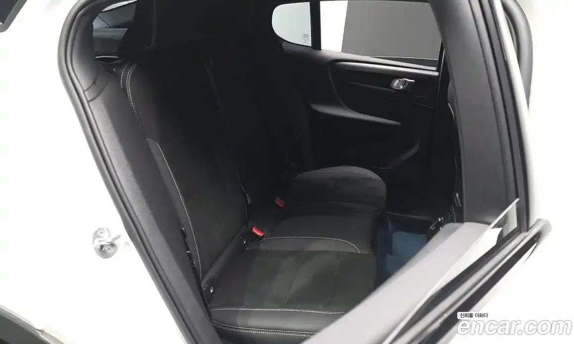 Volvo C40 2023 0.2 Автомат в Москве № 230518, фото 11