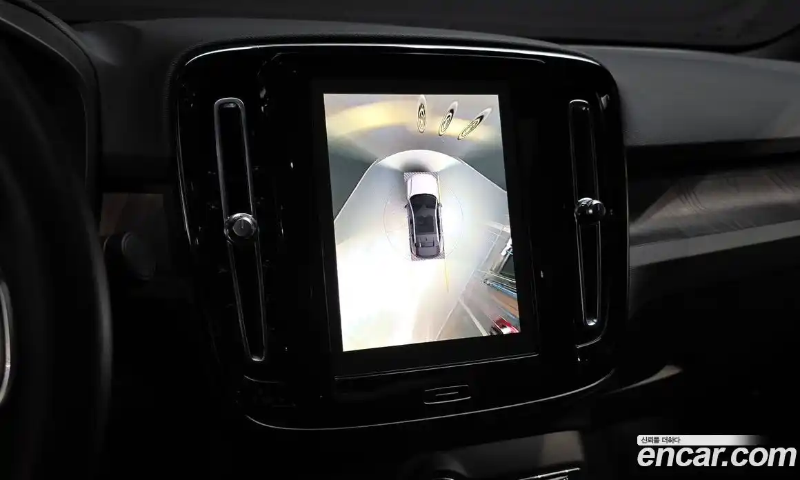 Volvo C40 2023 0.2 Автомат в Москве № 230518, фото 14