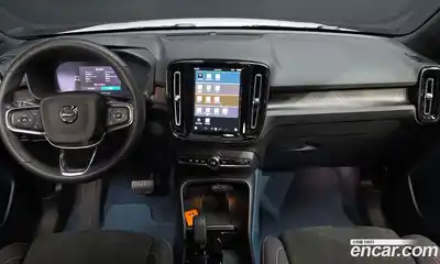 Volvo C40 2023 0.2 Автомат в Москве № 230518, миниатюра 3