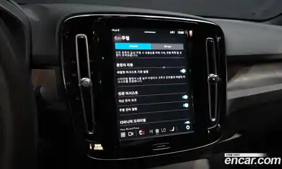 Volvo C40 2023 0.2 Автомат в Москве № 230518, миниатюра 8