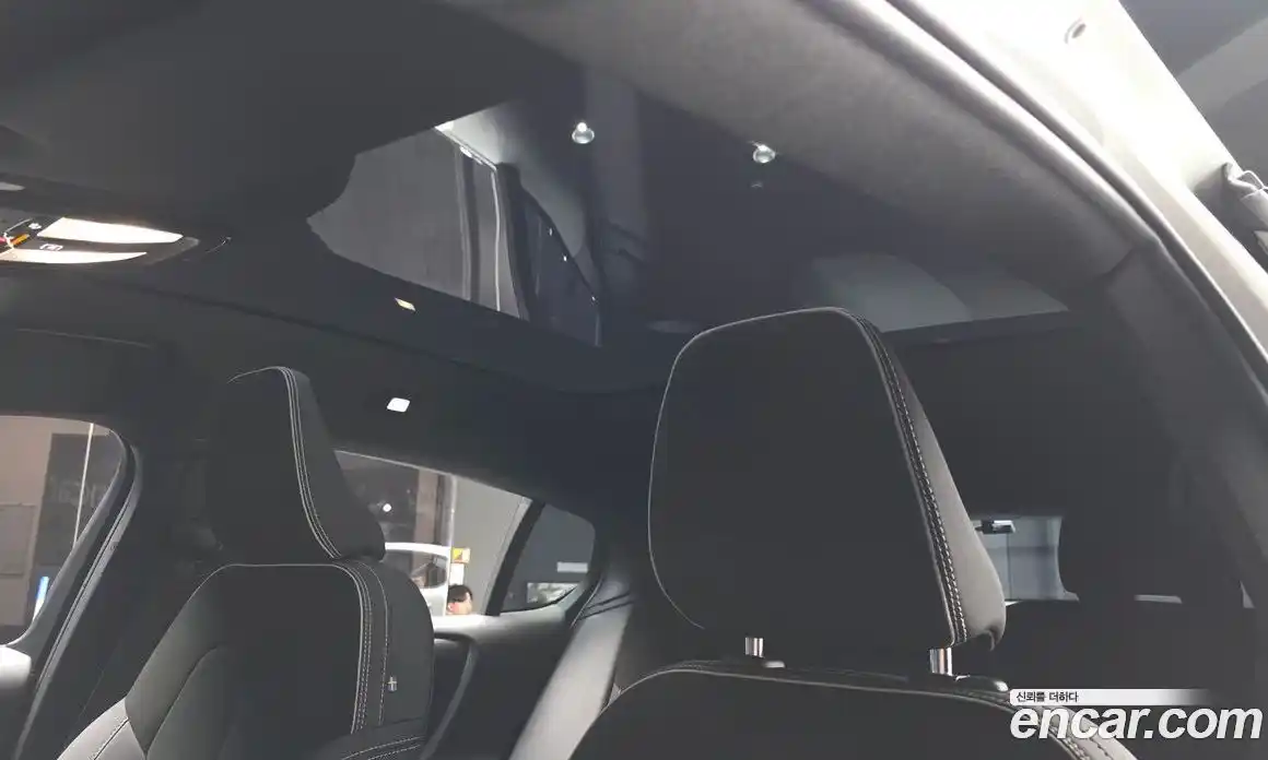 Volvo C40 2023 0.2 Автомат в Москве № 230518, фото 9