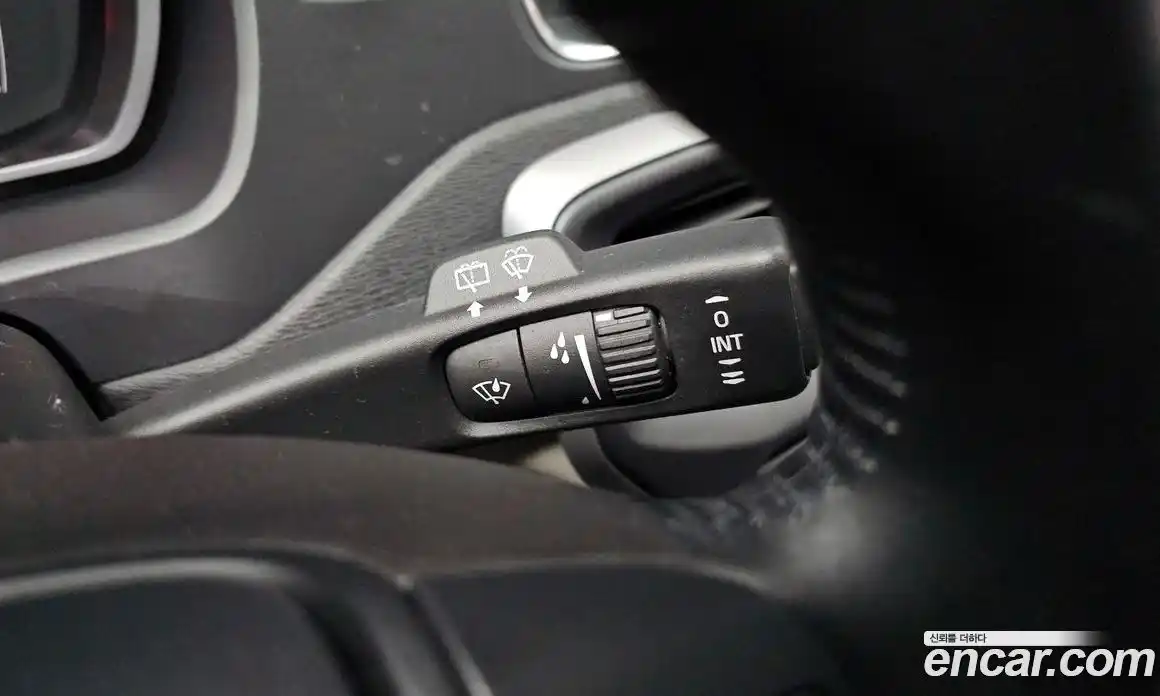 Volvo V40 2014 1.6 Автомат в Москве № 230591, фото 15