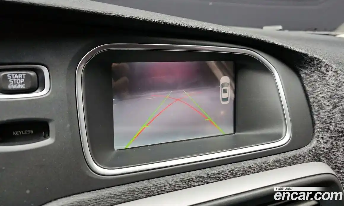 Volvo V40 2014 1.6 Автомат в Москве № 230591, фото 7