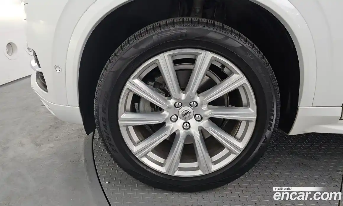 Volvo XC90 2019 2.0 Автомат в Москве № 230593, фото 1