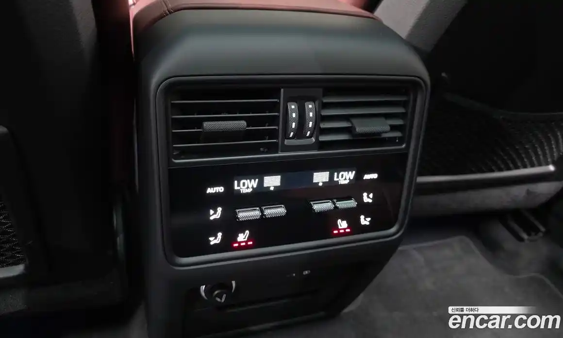 Porsche Cayenne 2024 3.0 Автомат в Москве № 230952, фото 17