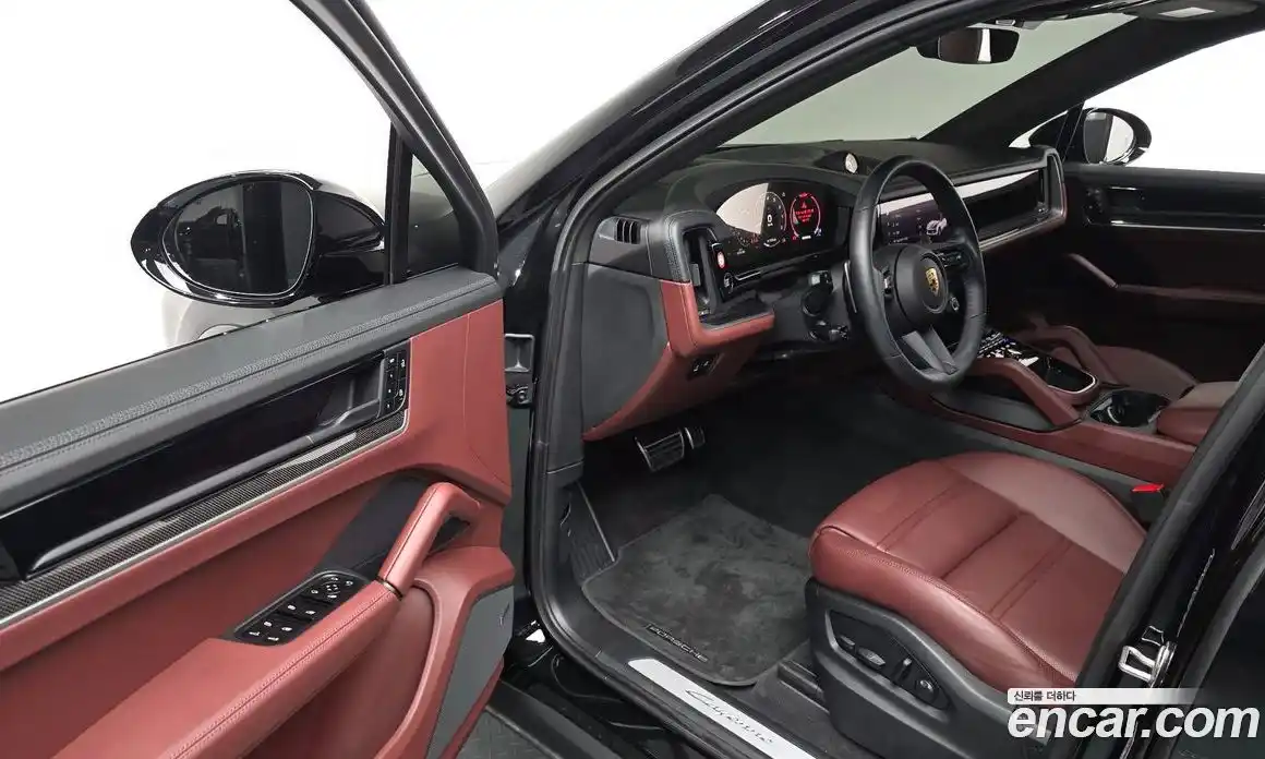 Porsche Cayenne 2024 3.0 Автомат в Москве № 230952, фото 10