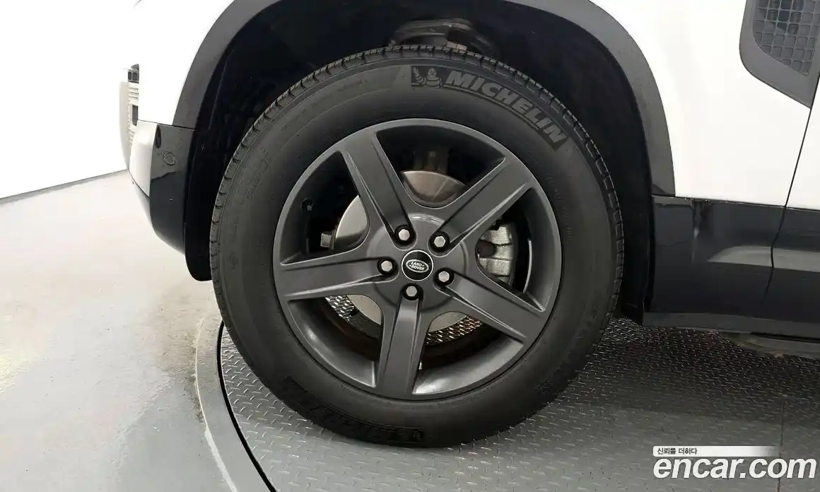 Land Rover Defender 2023 2.0 Автомат в Москве № 231237, фото 5