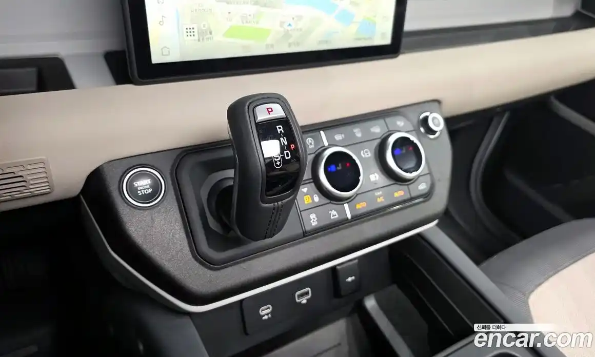 Land Rover Defender 2023 2.0 Автомат в Москве № 231237, фото 9