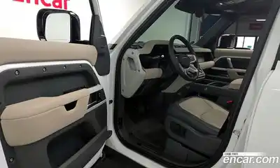 Land Rover Defender 2023 2.0 Автомат в Москве № 231237, миниатюра 10