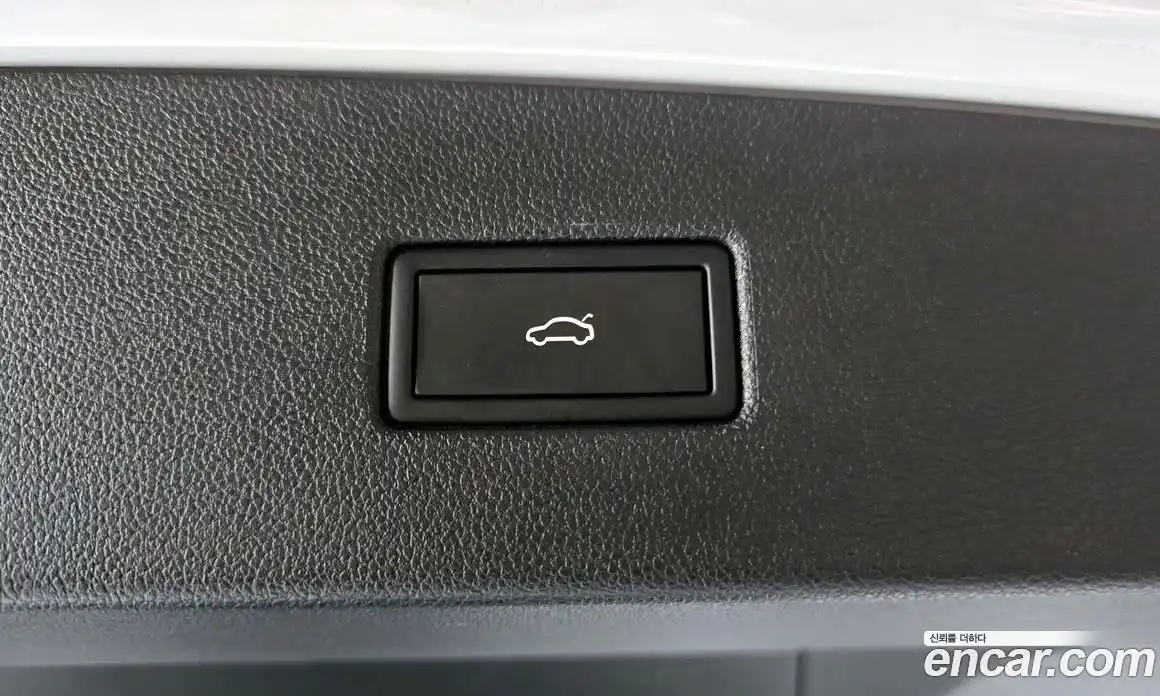 Volkswagen Tiguan 2023 2.0 Автомат в Москве № 232126, фото 18