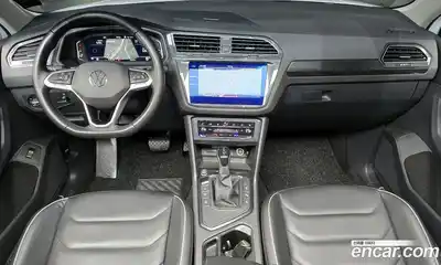 Volkswagen Tiguan 2023 2.0 Автомат в Москве № 232126, миниатюра 7