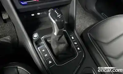 Volkswagen Tiguan 2023 2.0 Автомат в Москве № 232126, миниатюра 9