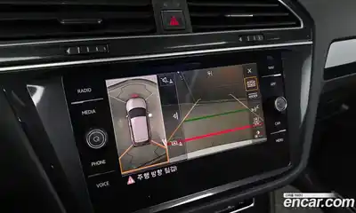 Volkswagen Tiguan 2018 2.0 Автомат в Москве № 232177, миниатюра 8