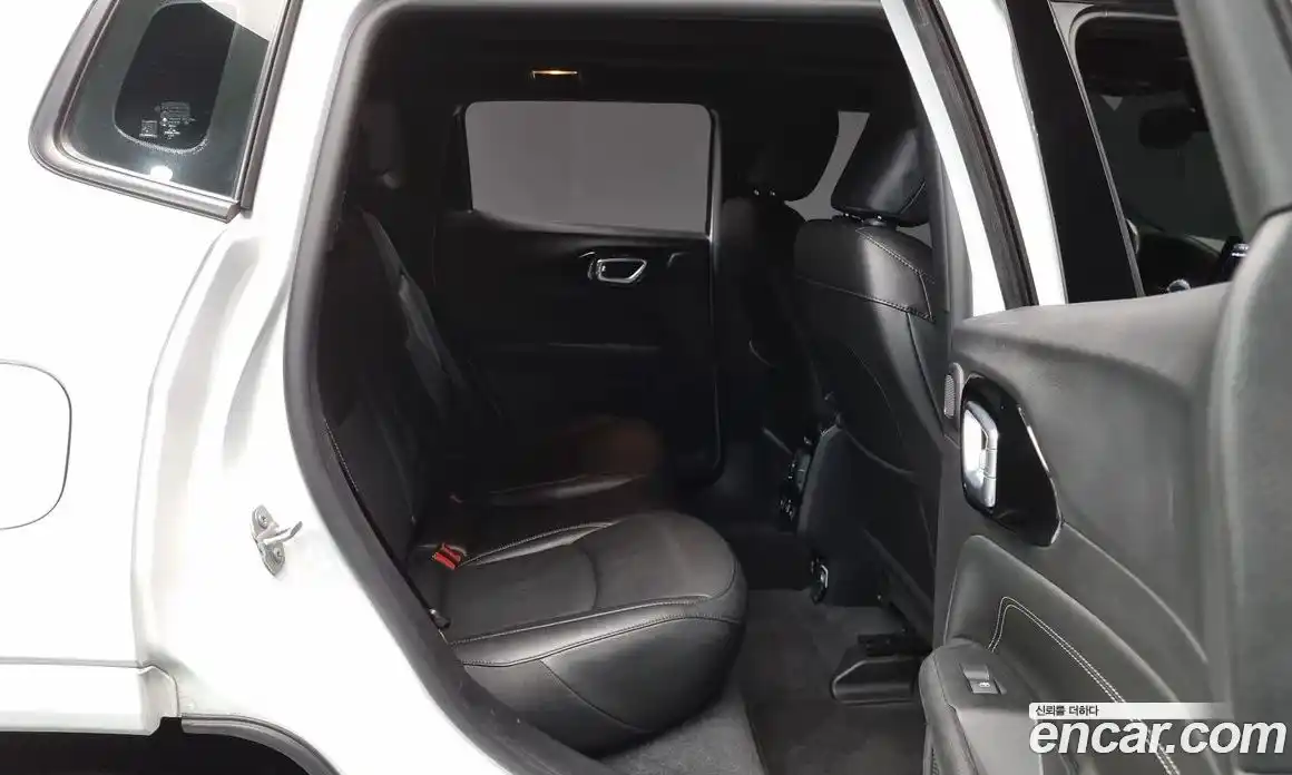 Jeep Compass 2022 2.4 Автомат в Москве № 232296, фото 12