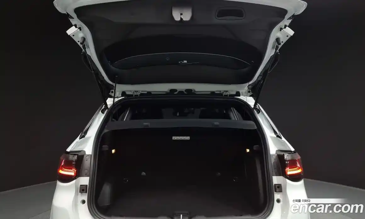 Jeep Compass 2022 2.4 Автомат в Москве № 232296, фото 20