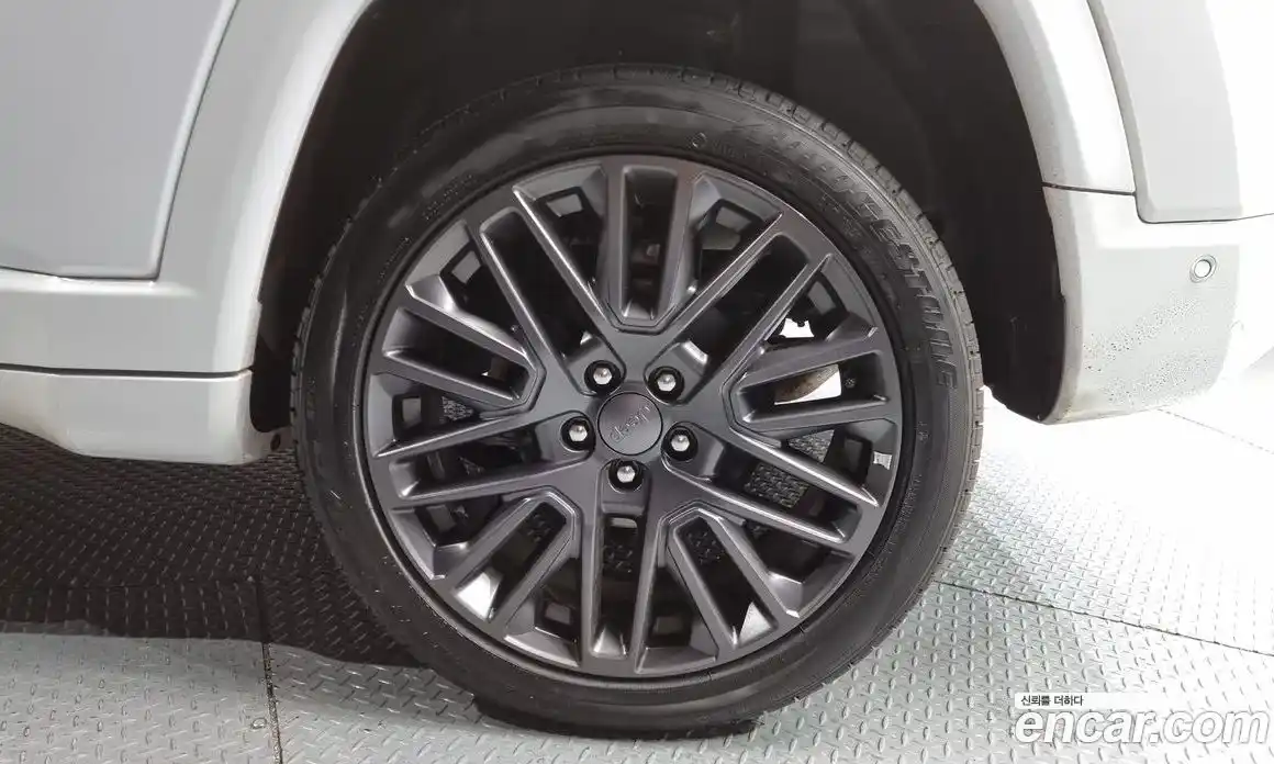 Jeep Compass 2022 2.4 Автомат в Москве № 232296, фото 5