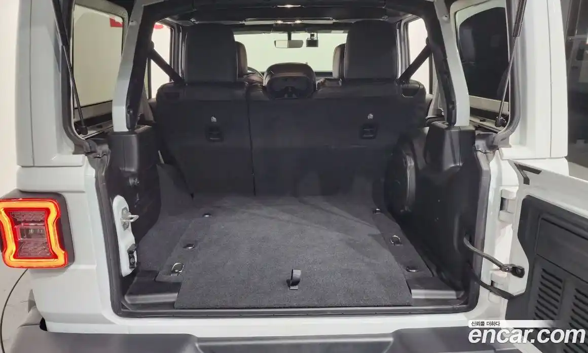 Jeep Wrangler 2022 2.0 Автомат в Москве № 232339, фото 18