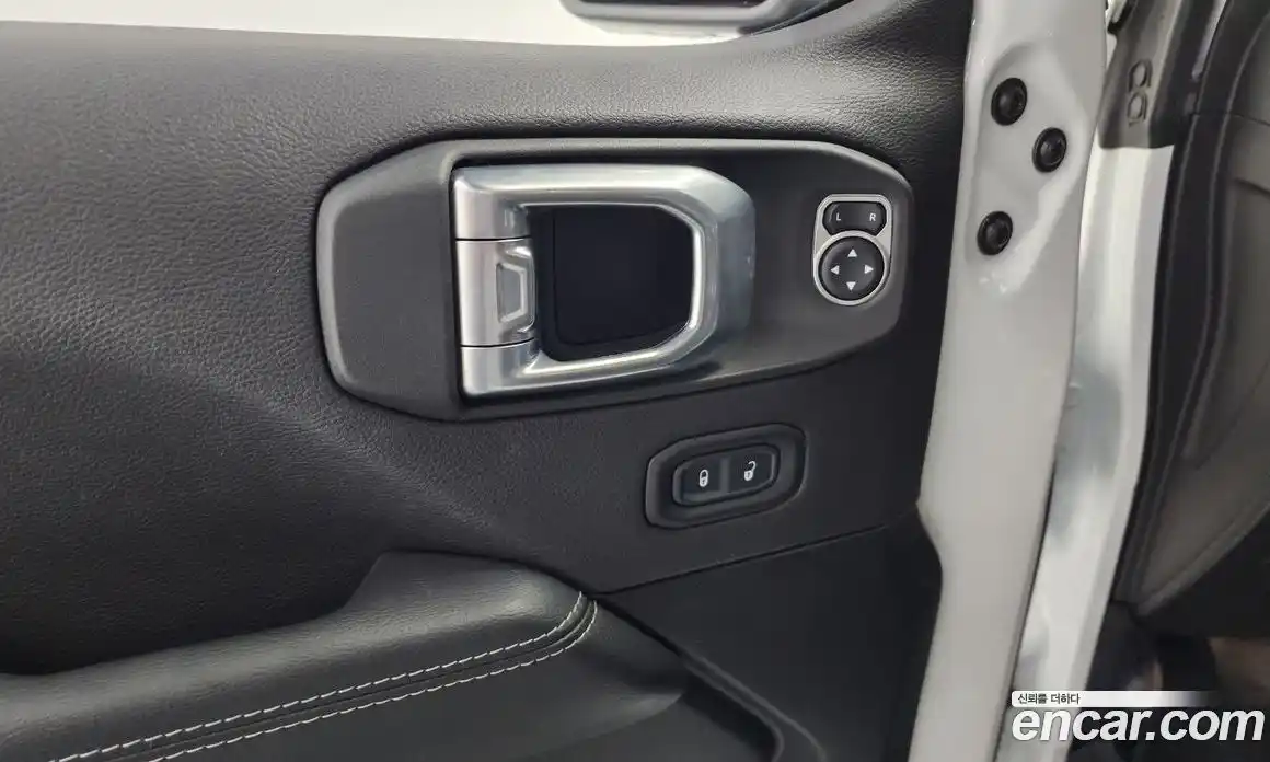 Jeep Wrangler 2022 2.0 Автомат в Москве № 232339, фото 3