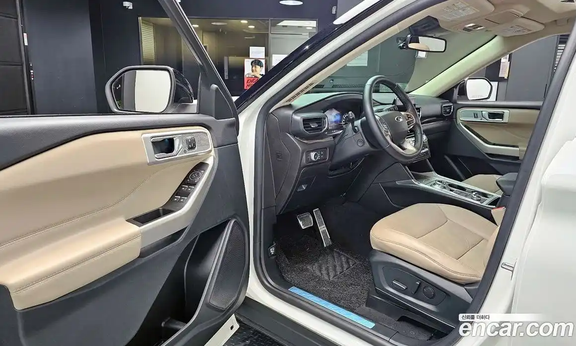 Ford Explorer 2022 2.3 Автомат в Москве № 233193, фото 9