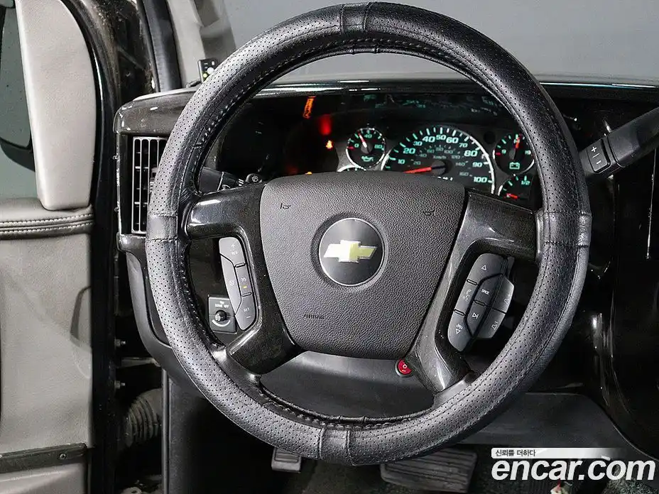 Chevrolet Express Van 2017 6.0 Автомат в Москве № 235620, фото 13