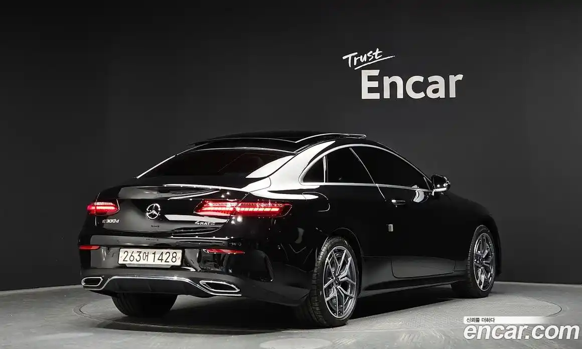 Mercedes-Benz E-Class 2023 2.0 Автомат в Москве № 238386, фото 13