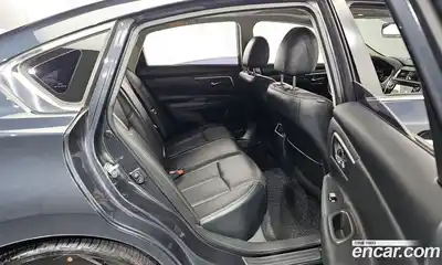 Nissan Altima 2018 2.5 Автомат в Москве № 238448, миниатюра 12