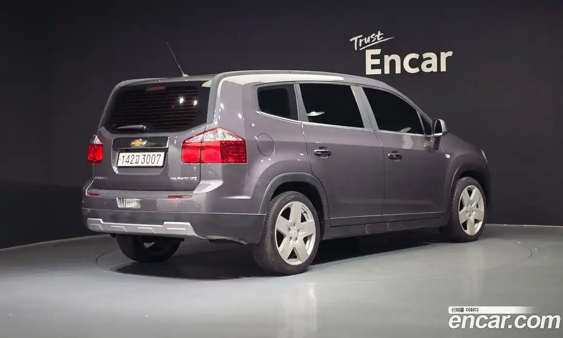 Chevrolet Orlando 2012 2.0 Автомат в Москве № 238922, фото 12