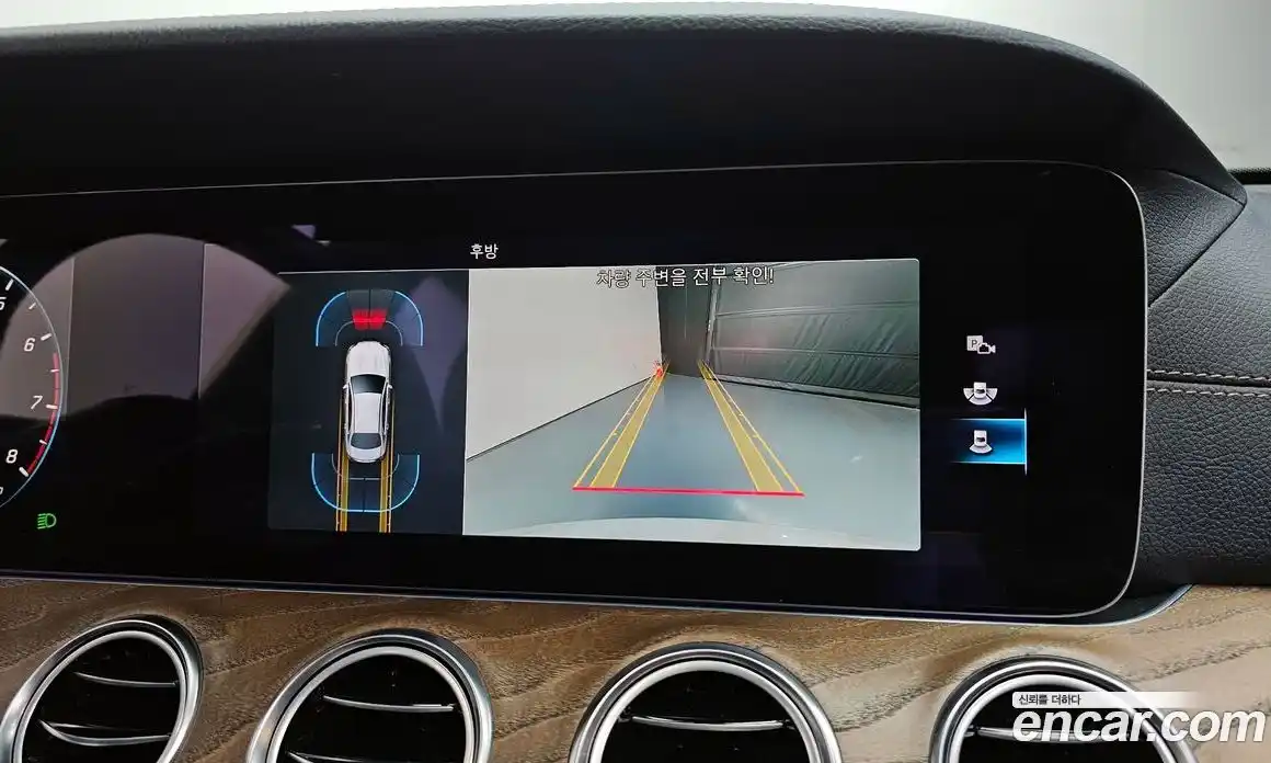 Mercedes-Benz E-Class 2021 2.0 Автомат в Москве № 240777, фото 12