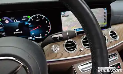 Mercedes-Benz E-Class 2021 2.0 Автомат в Москве № 240777, миниатюра 8