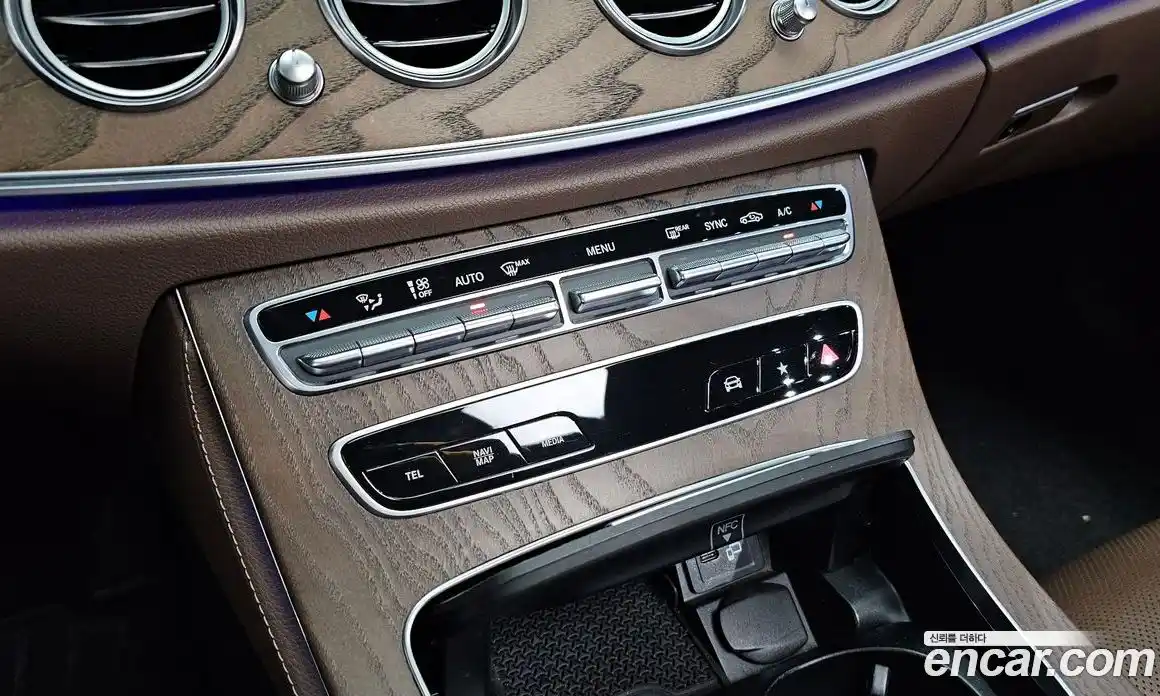 Mercedes-Benz E-Class 2021 2.0 Автомат в Москве № 240777, фото 9