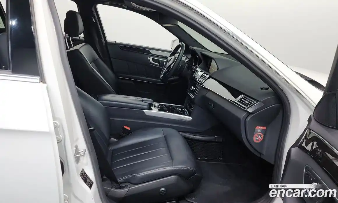 Mercedes-Benz E-Class 2015 3.5 Автомат в Москве № 243333, фото 16
