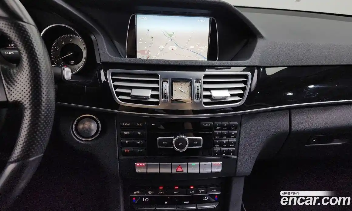 Mercedes-Benz E-Class 2015 3.5 Автомат в Москве № 243333, фото 20