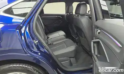 Audi Q3 2023 2.0 Автомат в Москве № 244498, миниатюра 2