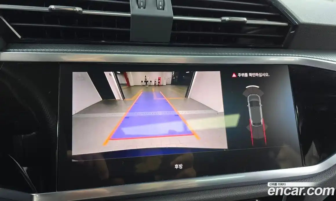 Audi Q3 2023 2.0 Автомат в Москве № 244498, фото 4