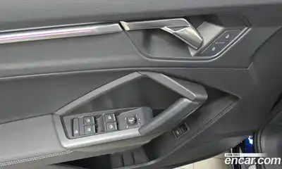 Audi Q3 2023 2.0 Автомат в Москве № 244498, миниатюра 5