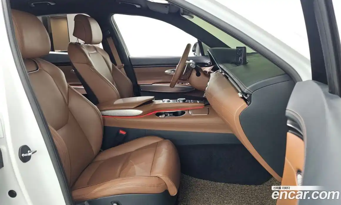 Genesis GV70 2021 2.5 Автомат в Москве № 24671, фото 17