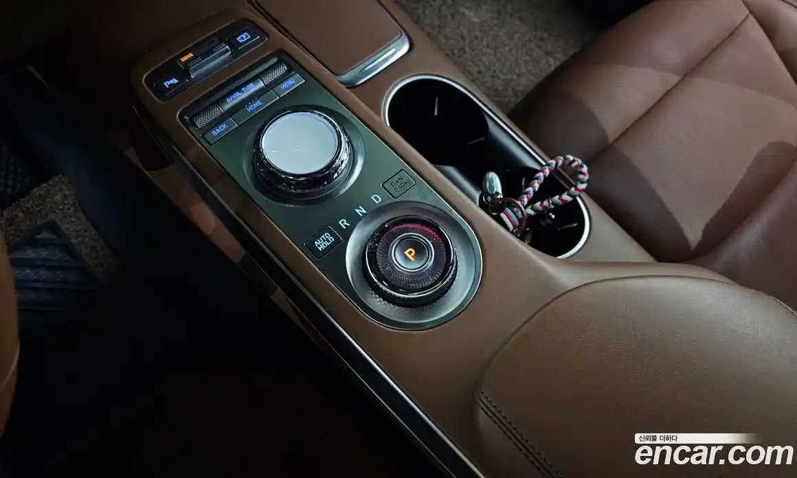 Genesis GV70 2021 2.5 Автомат в Москве № 24671, фото 18