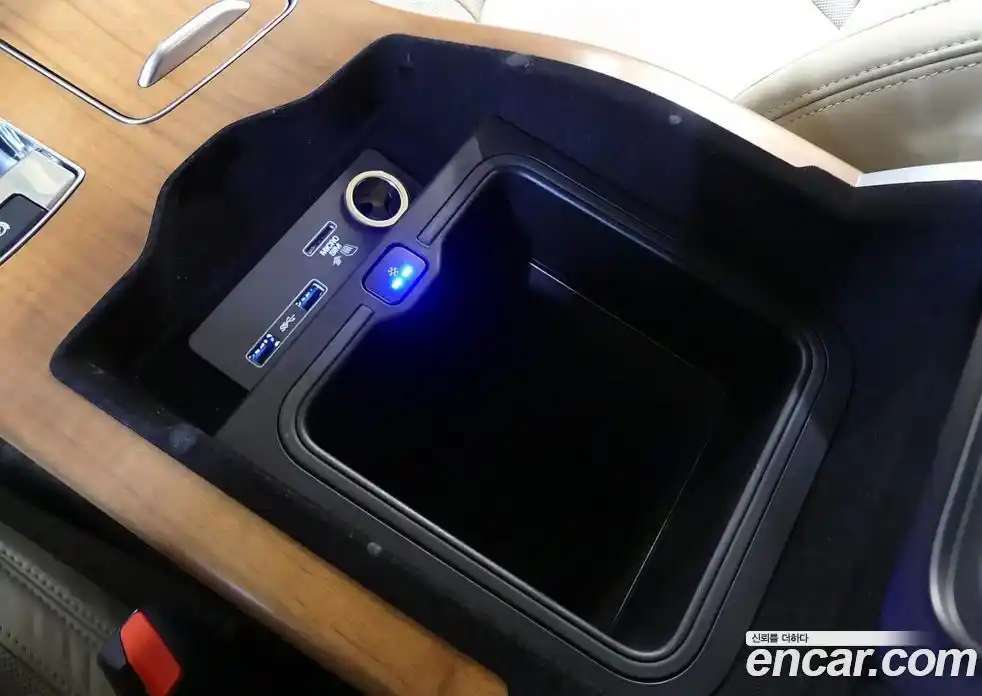 Land Rover Range-Rover 2019 5.0 Автомат в Москве № 252918, фото 16