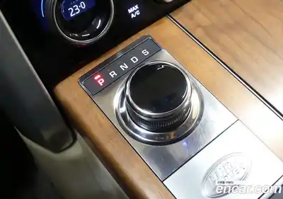 Land Rover Range-Rover 2019 5.0 Автомат в Москве № 252918, миниатюра 9