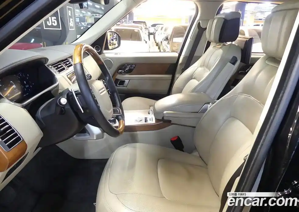 Land Rover Range-Rover 2019 5.0 Автомат в Москве № 252918, фото 10