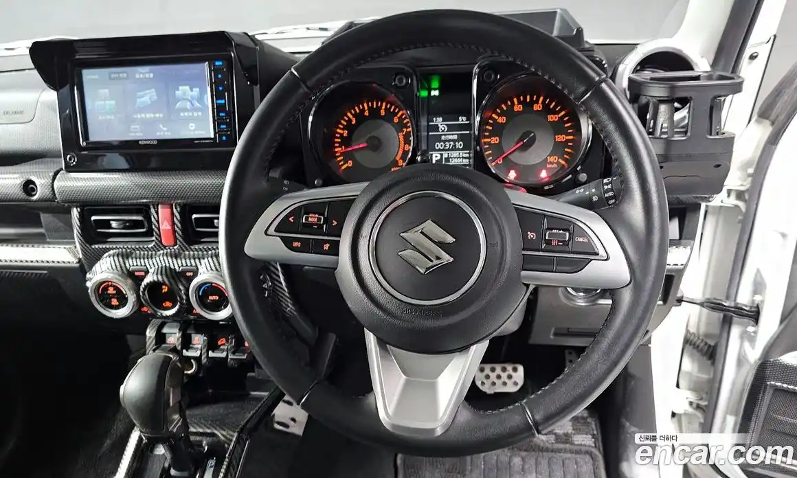 Suzuki Jimny 2020 0.7 Автомат в Москве № 257689, фото 13