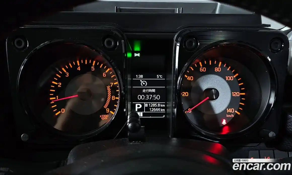 Suzuki Jimny 2020 0.7 Автомат в Москве № 257689, фото 8